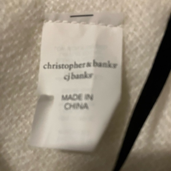 Christopher and Banks poncho with toggle buttons. Size L. - Picture 4 of 4